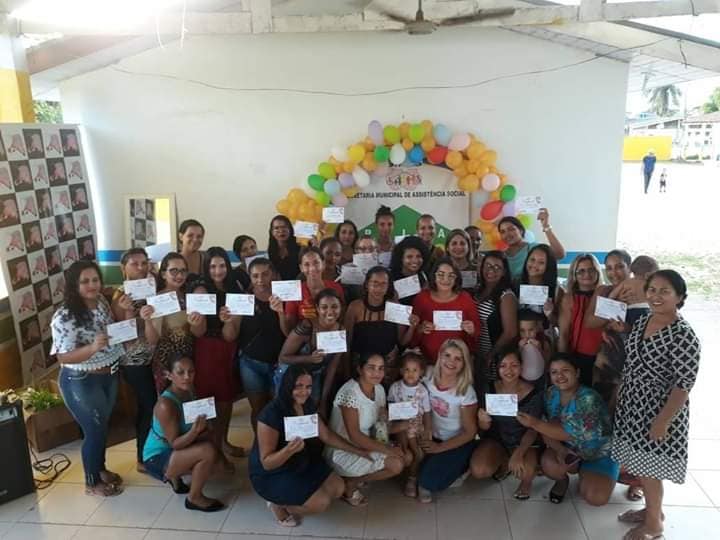 Prefeitura Realiza Curso de Designer de unhas.